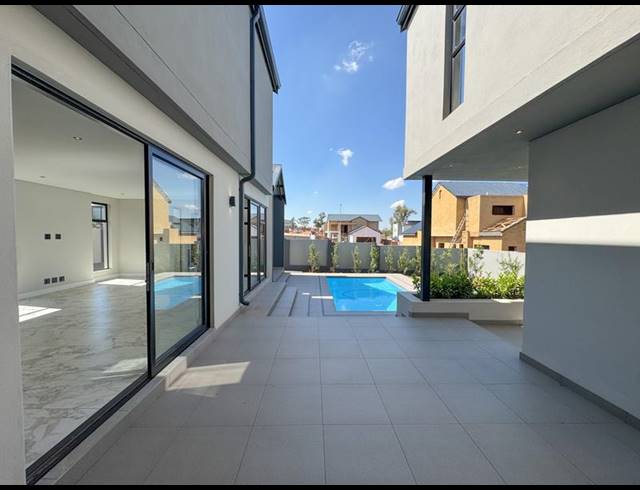 4 BEDROOM HOUSE FOR SALE IN FOUNTAINBROOK ESTATE